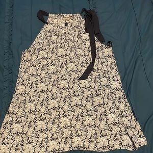 New York & Company Soho Jeans Top, M